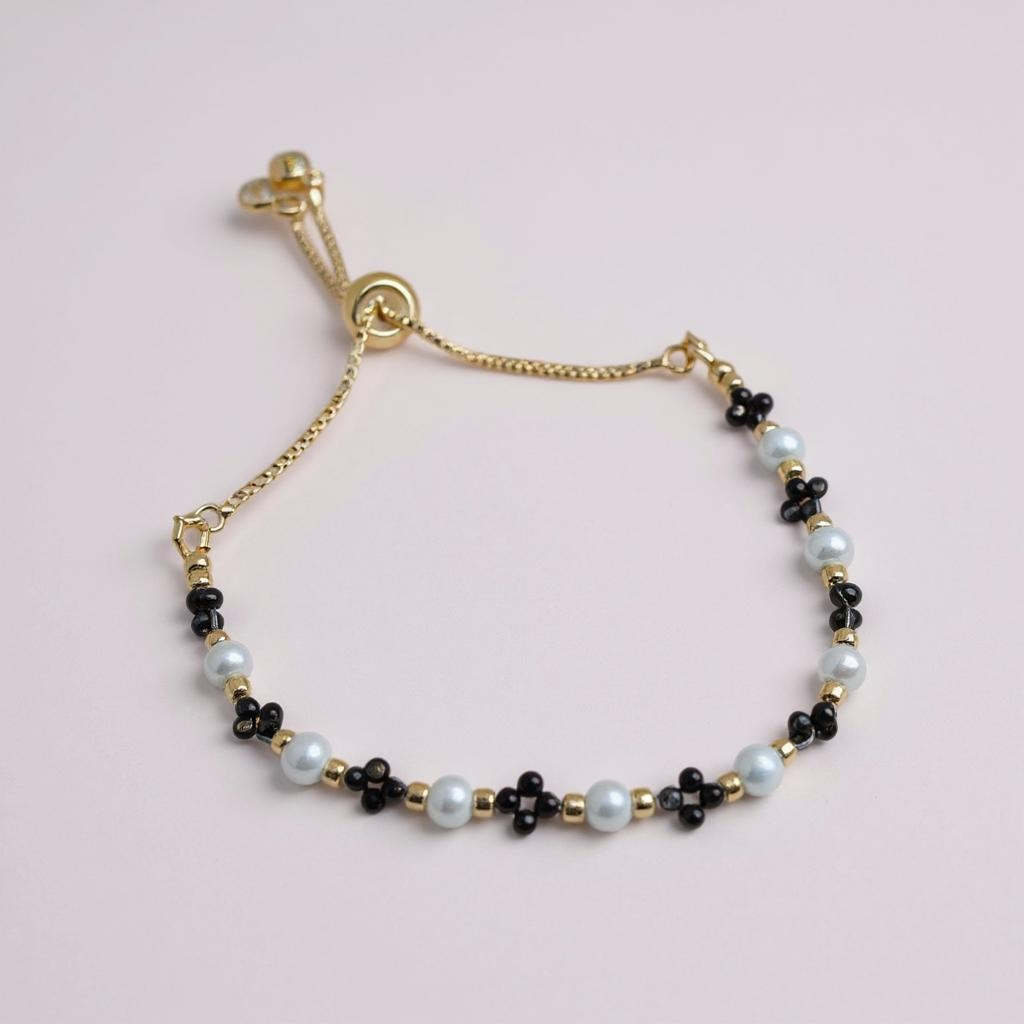 B&W Adjustable Bracelet