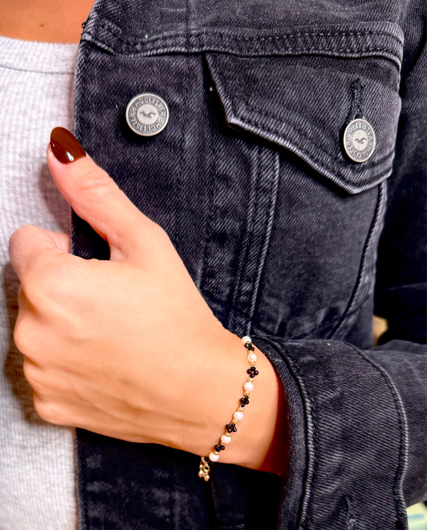 B&W Adjustable Bracelet